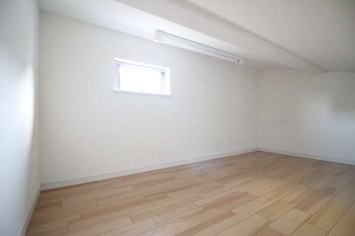 物件内観写真12　(ロフト)