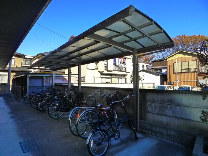 物件外観写真3　(駐輪場)