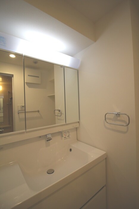 物件内観写真15　(洗面)