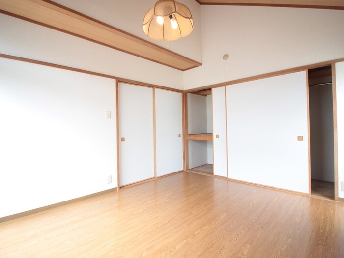 物件内観写真10　(居室)