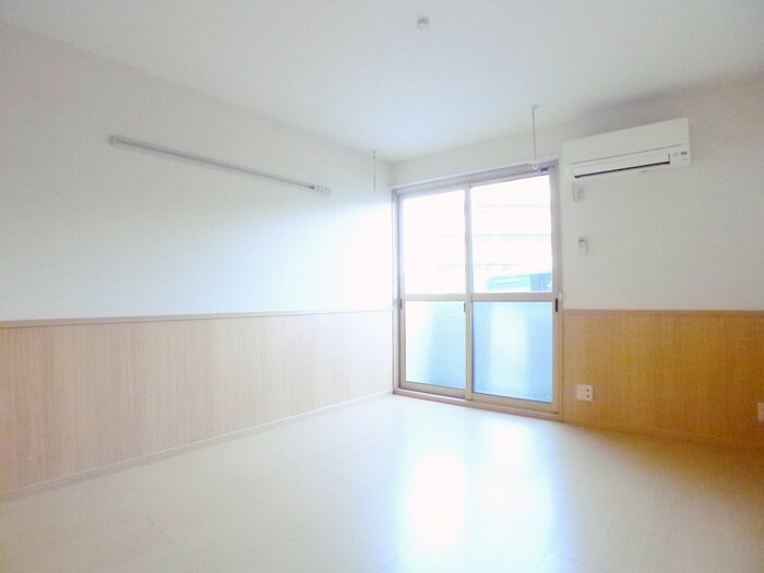 物件内観写真19　(居室)