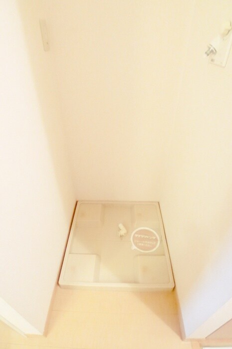 物件内観写真20　(洗濯機置場)