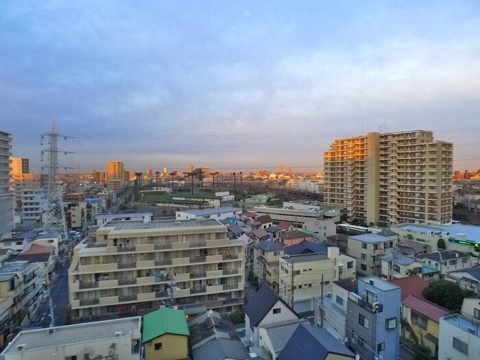 物件内観写真13　(室内からの展望)