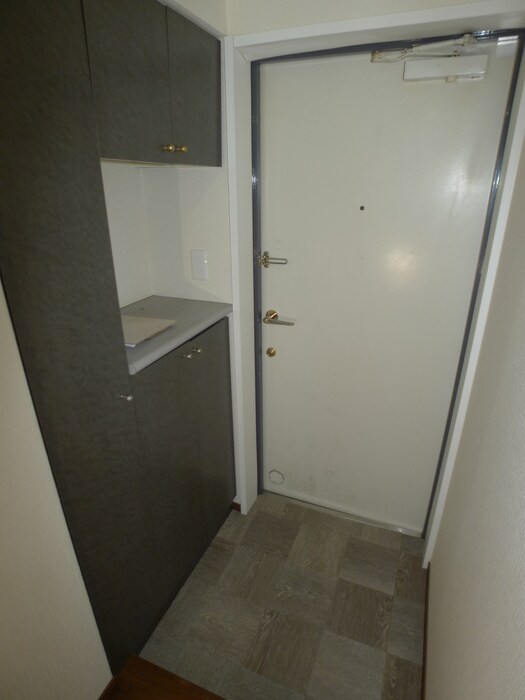 物件内観写真15　(玄関)