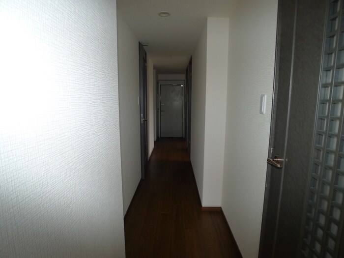 物件内観写真21　(廊下)