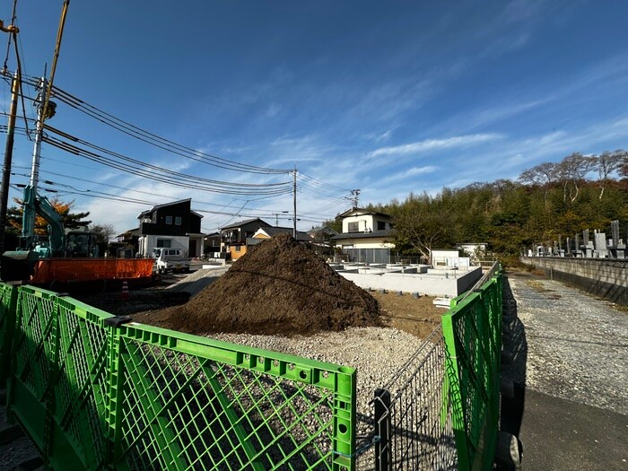 物件外観写真3　(駐車場)