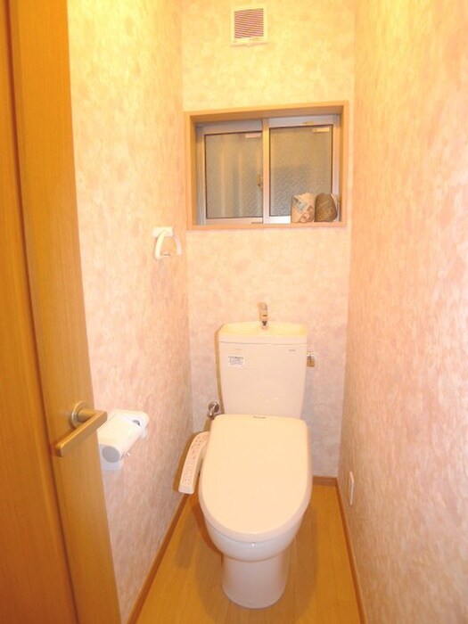 物件内観写真9　(トイレ)