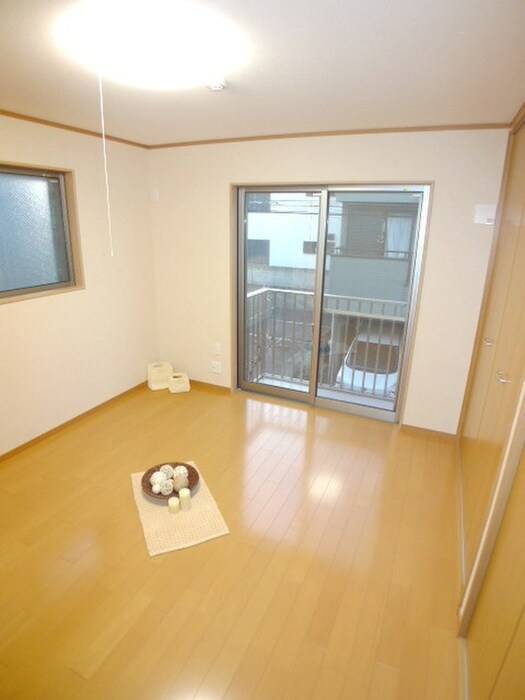 物件内観写真17　(室内からの展望)