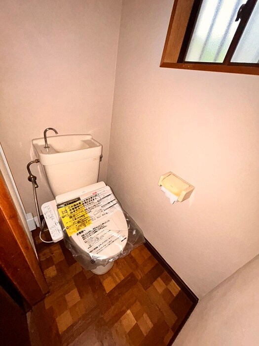 物件内観写真14　(トイレ)