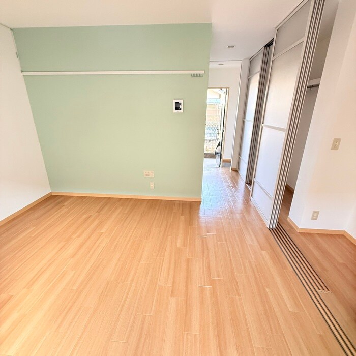 物件内観写真9　(居室)