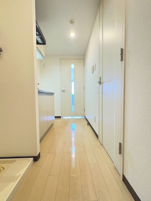 物件内観写真17　(廊下)