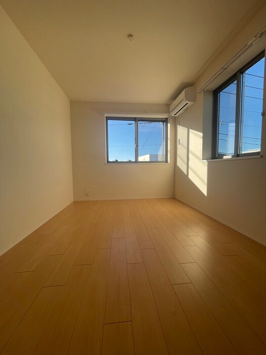 物件内観写真10　(居室)