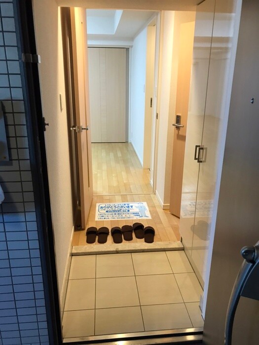 物件内観写真7　(玄関)