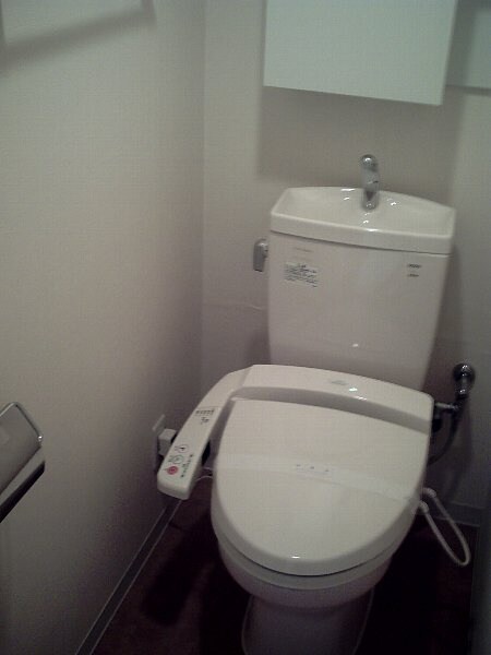 物件内観写真9　(トイレ)