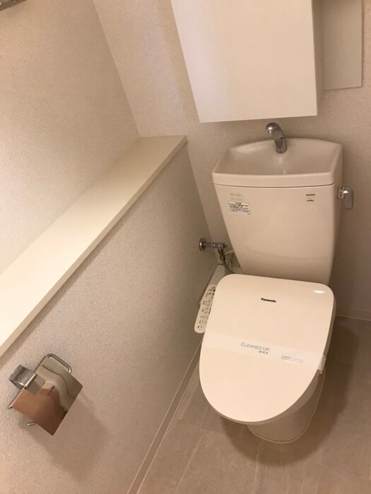 物件内観写真9　(トイレ)