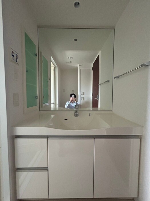 物件内観写真13　(洗面)