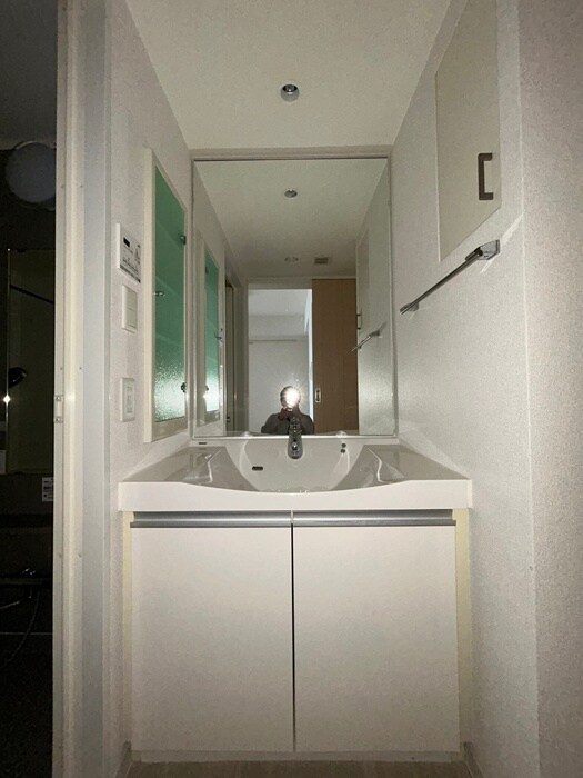 物件内観写真13　(洗面)