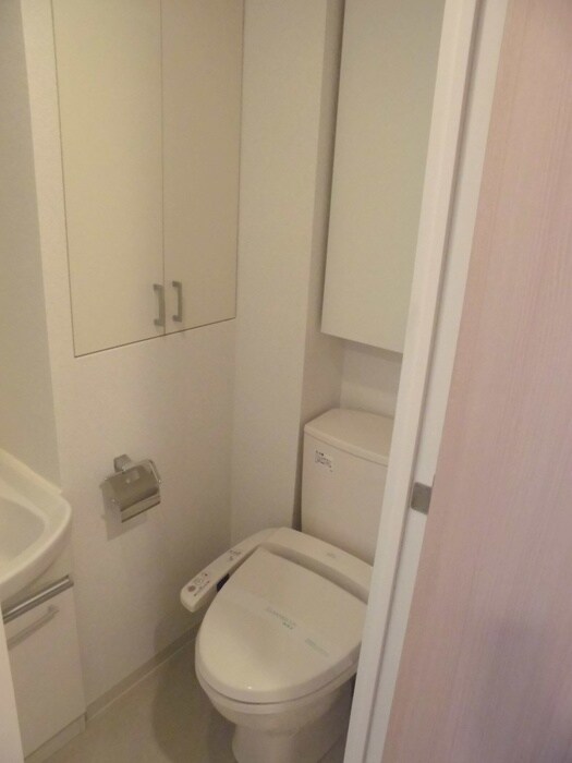 物件内観写真14　(トイレ)