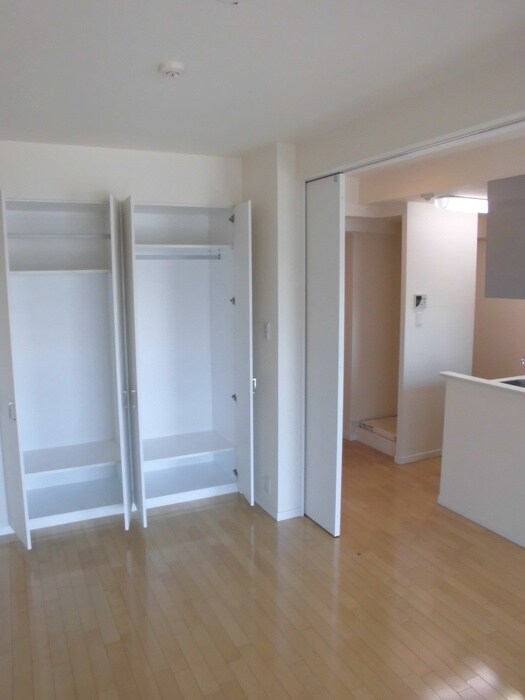 物件内観写真16　(収納)