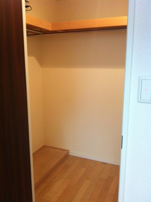 物件内観写真16　(収納)