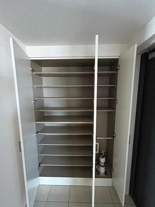 物件内観写真18　(靴箱)