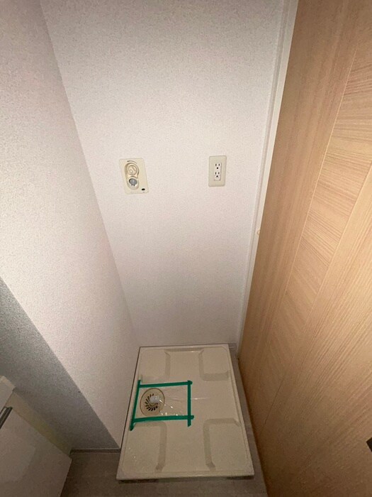 物件内観写真19　(洗濯機置場)