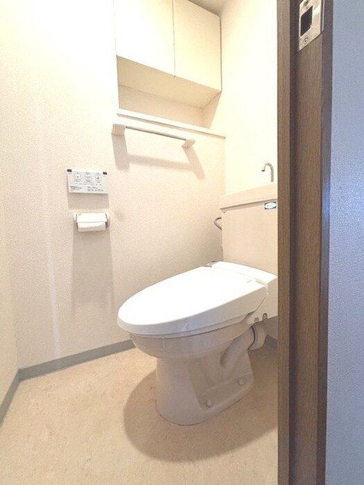 物件内観写真15　(トイレ)