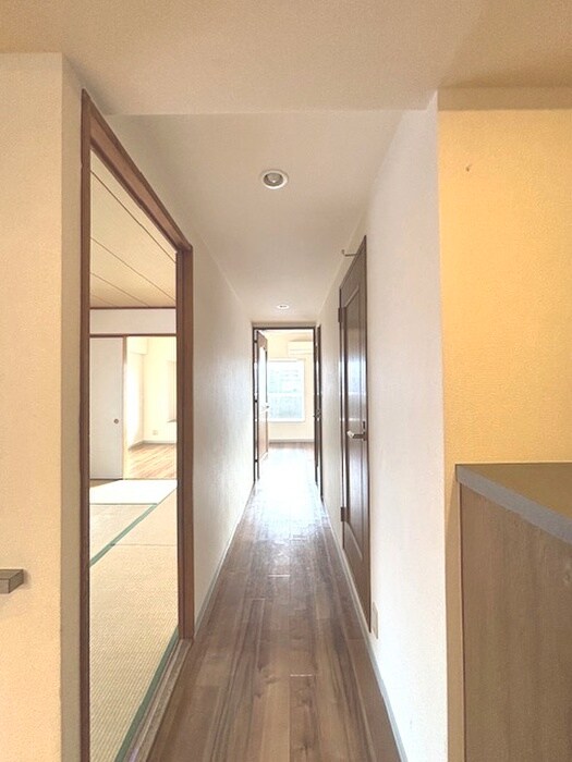 物件内観写真19　(廊下)