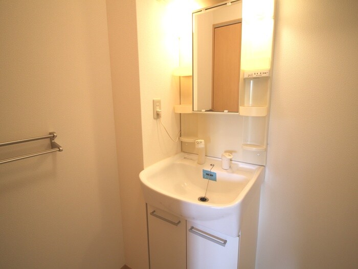 物件内観写真12　(洗面)