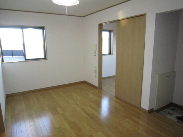 物件内観写真10　(居室)