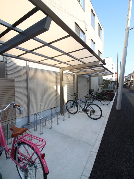 物件外観写真5　(駐輪場)