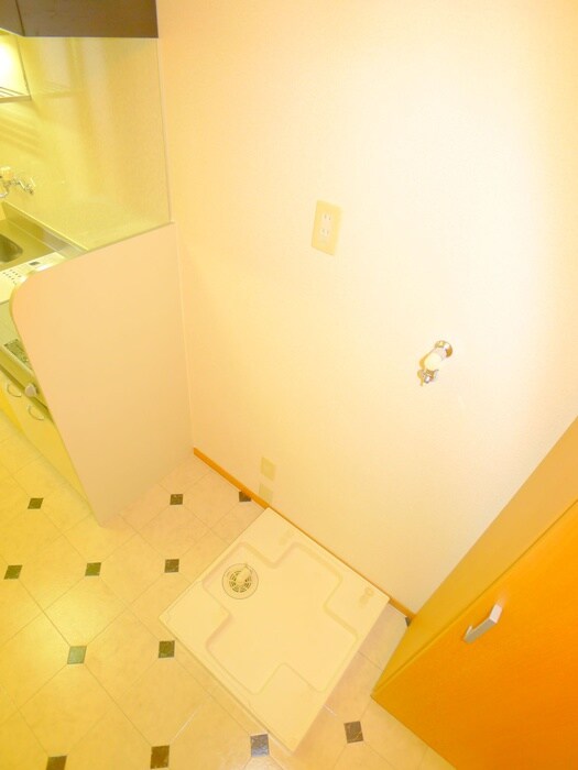 物件内観写真19　(洗濯機置場)