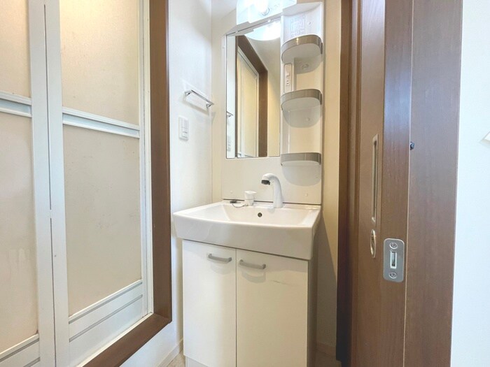 物件内観写真12　(洗面)