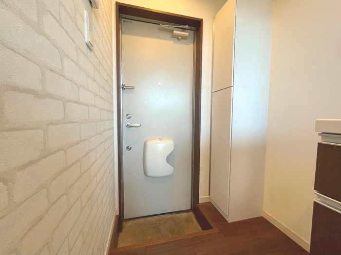 物件内観写真16　(玄関)