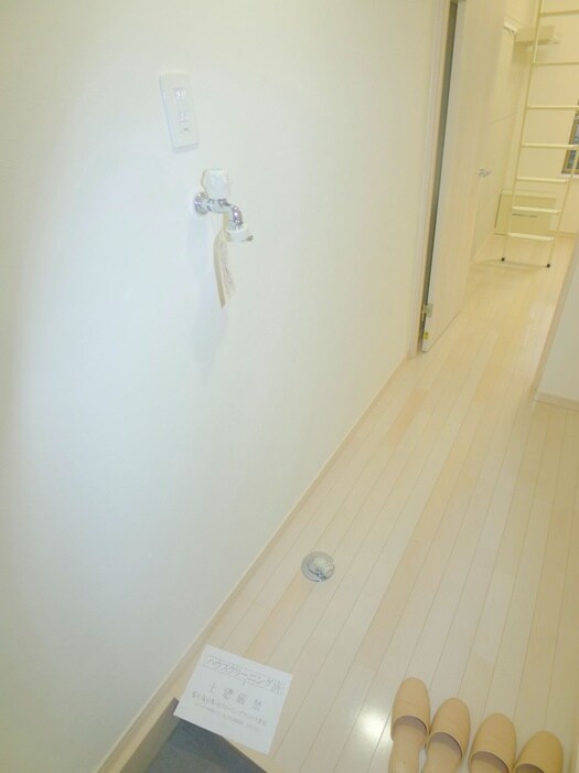 物件内観写真17　(洗濯機置場)