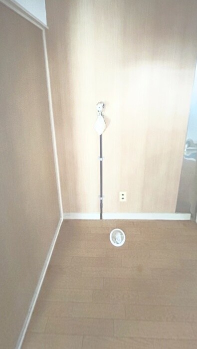 物件内観写真13　(洗濯機置場)