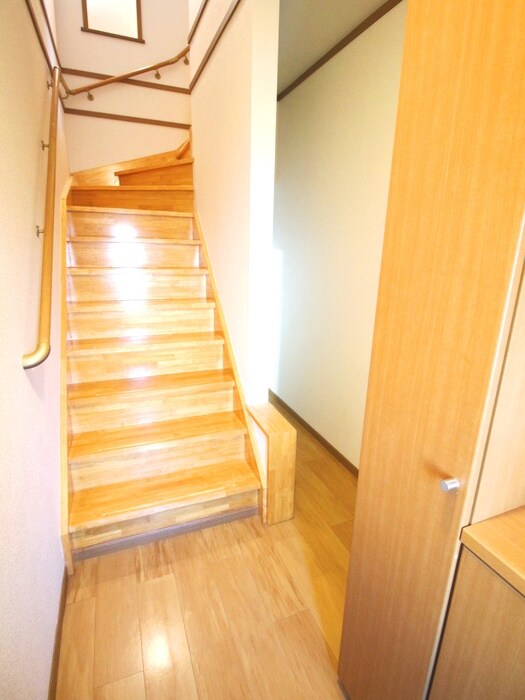 物件内観写真19　(廊下)