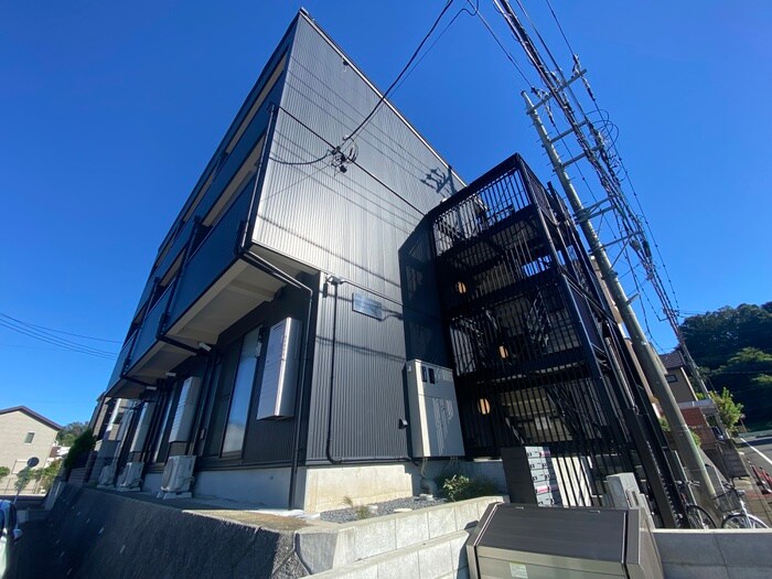 物件外観写真1　(外観写真)