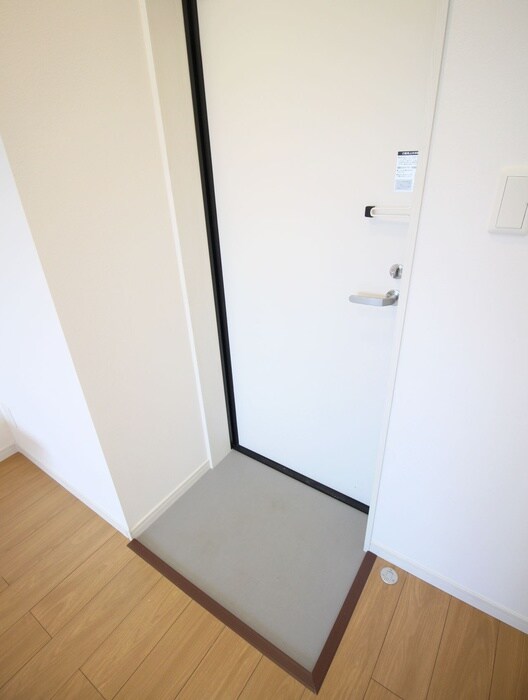 物件内観写真19　(玄関)