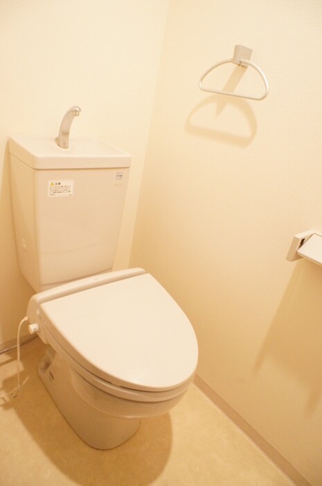 物件内観写真12　(トイレ)