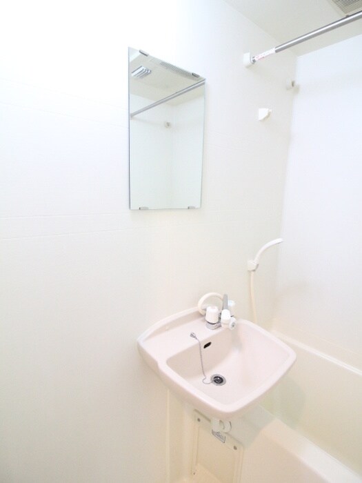 物件内観写真13　(洗面)