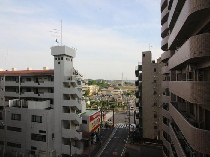 物件内観写真14　(室内からの展望)