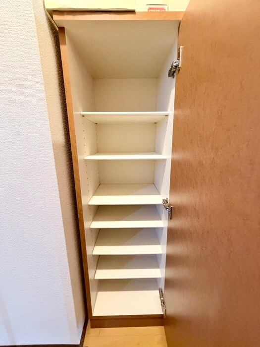物件内観写真15　(靴箱)