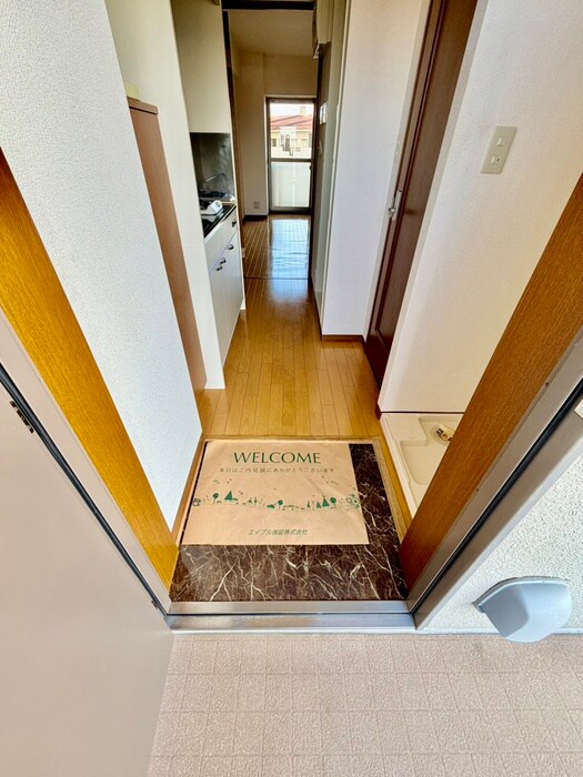 物件内観写真19　(玄関)