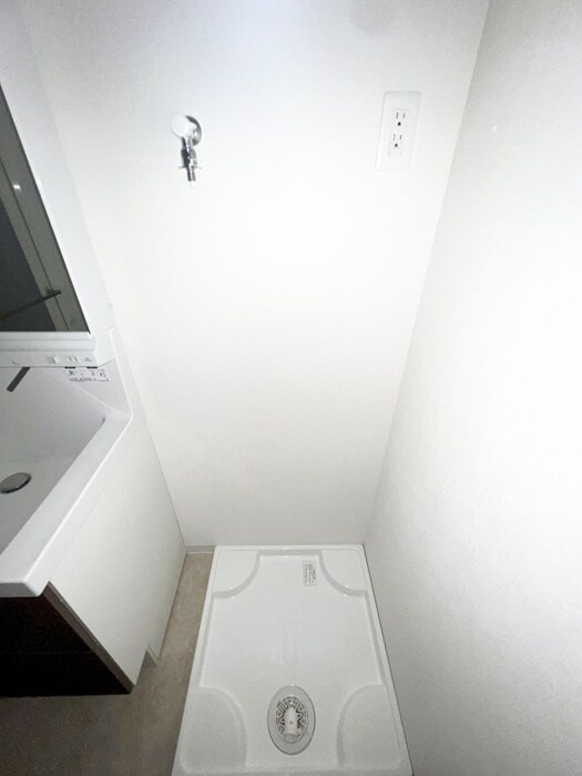 物件内観写真15　(洗濯機置場)