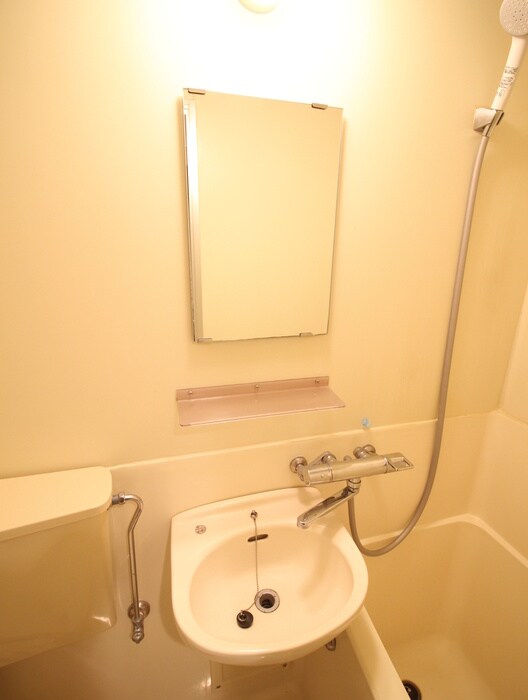 物件内観写真12　(洗面)