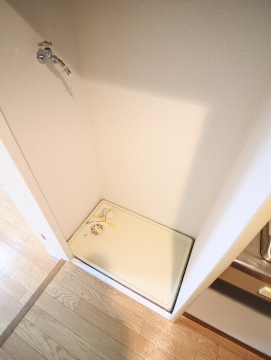 物件内観写真18　(洗濯機置場)