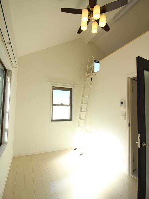 物件内観写真11　(居室)