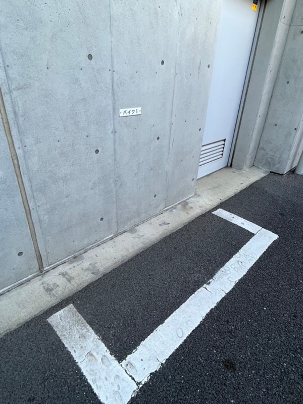 バイク置き場