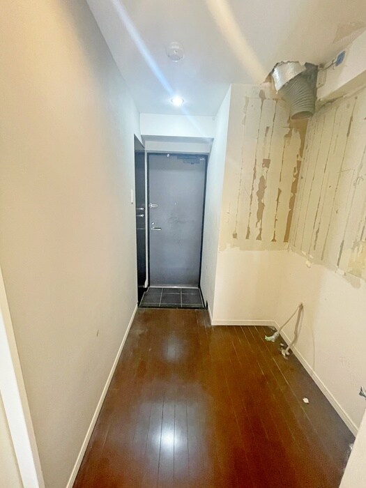 物件内観写真13　(廊下)